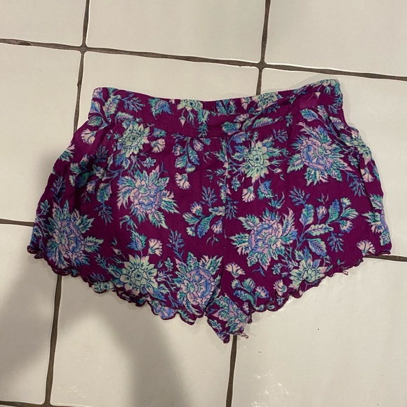 Billabong Floral Shorts - Picture 1 of 1